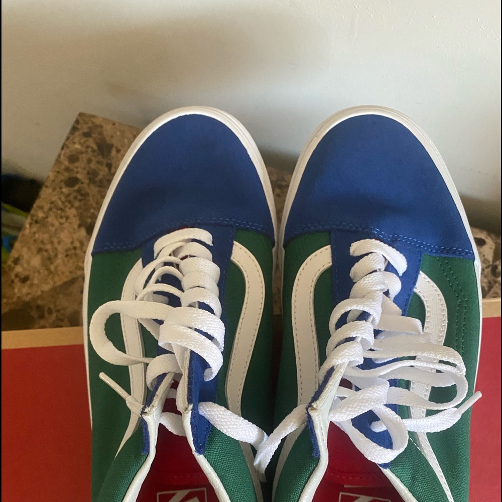 Van yacht club